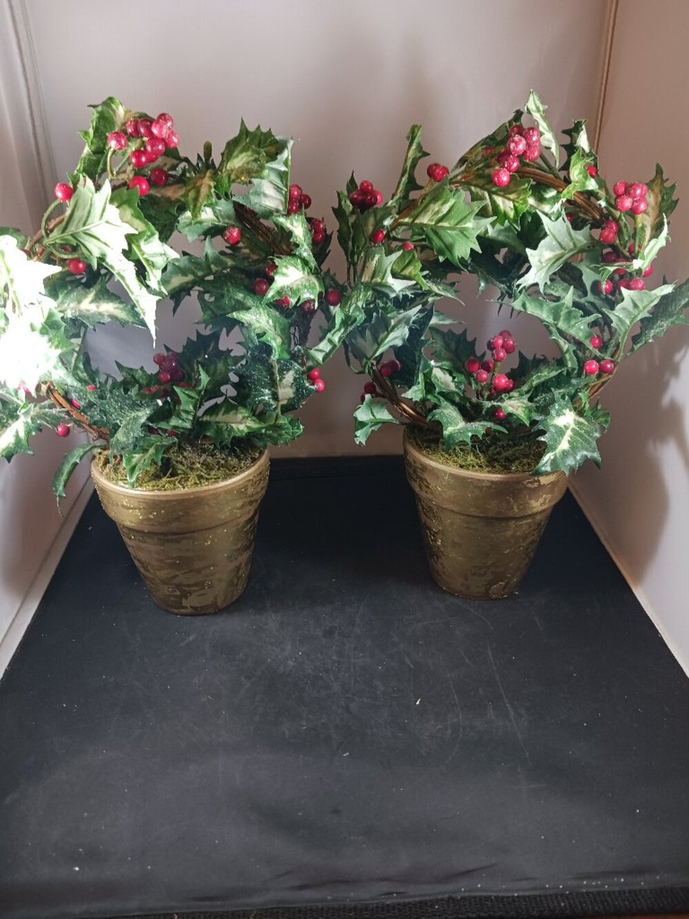Mark Roberts Christmas Faux Berry Glitter Topiary Gold Potted Arrangement 2pcs